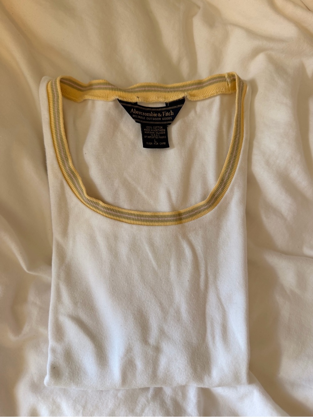 Vintage bercrombie & Fitch Women's White Scoop Neck Tank with Yellow Trim
